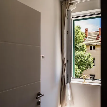 Marijano Apartamento *